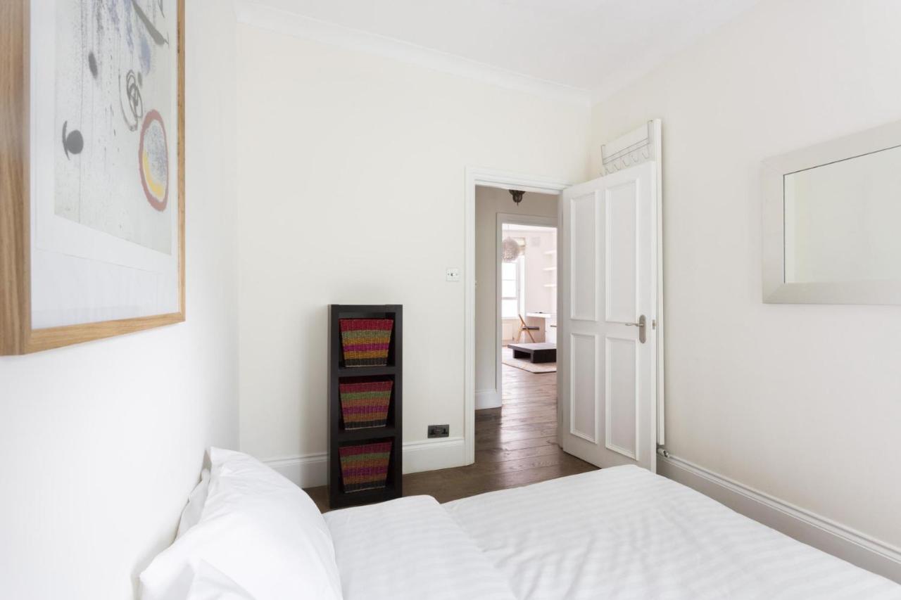 Colville Road Iii By Onefinestay