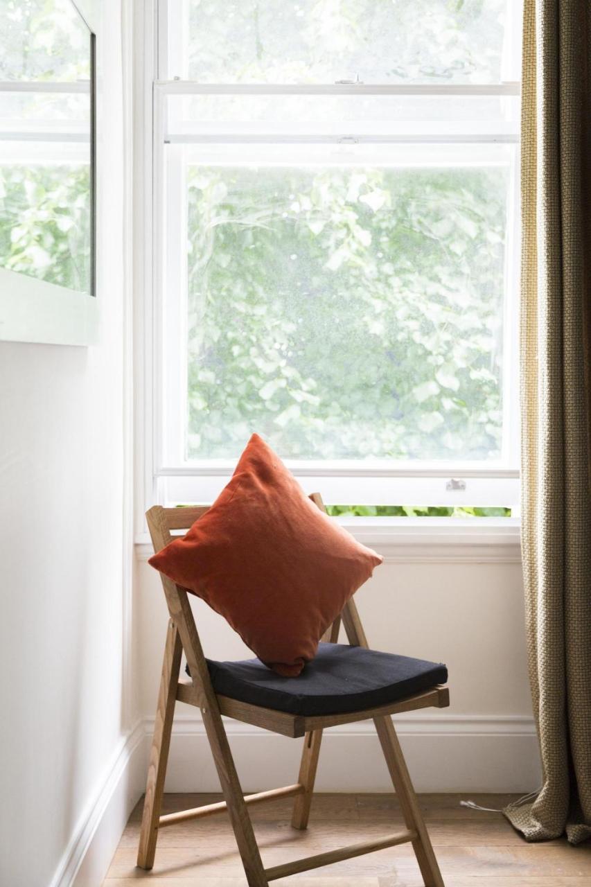 Colville Road Iii By Onefinestay